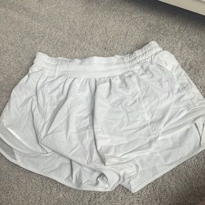 Lululemon Hotty hot shorts 4 inch